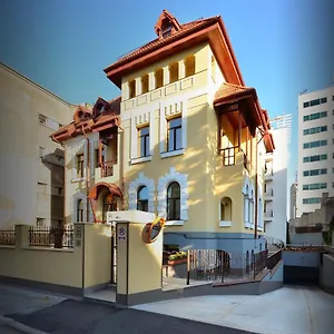 Hotel de apartamente Amadeus, Bucureşti